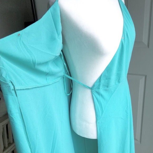 ⭐️SALE⭐️ Mint Wrap Dress - Picture 3 of 8
